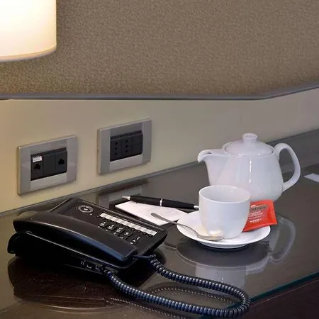 Palazzo Esedra 4* Neapol