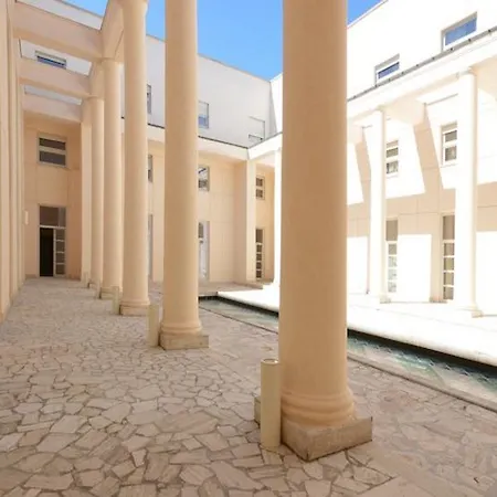 Palazzo Esedra Hotel Neapol