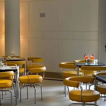 Palazzo Esedra 4*