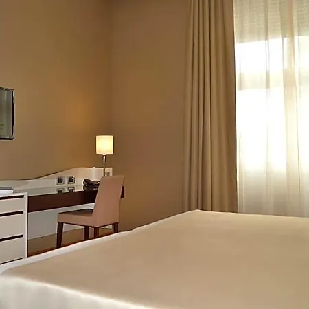 Ξενοδοχείο Palazzo Esedra 4*
