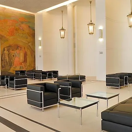 Palazzo Esedra Ξενοδοχείο 4*