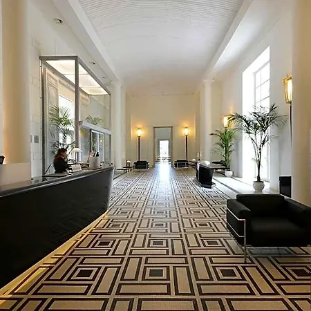 Ξενοδοχείο Palazzo Esedra 4*