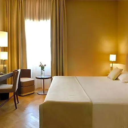 Palazzo Esedra 4* Νάπολη
