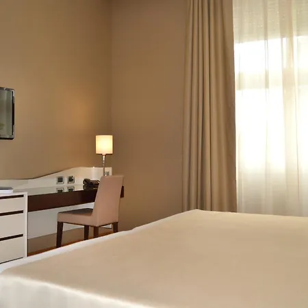 Palazzo Esedra Hotel Nápoles
