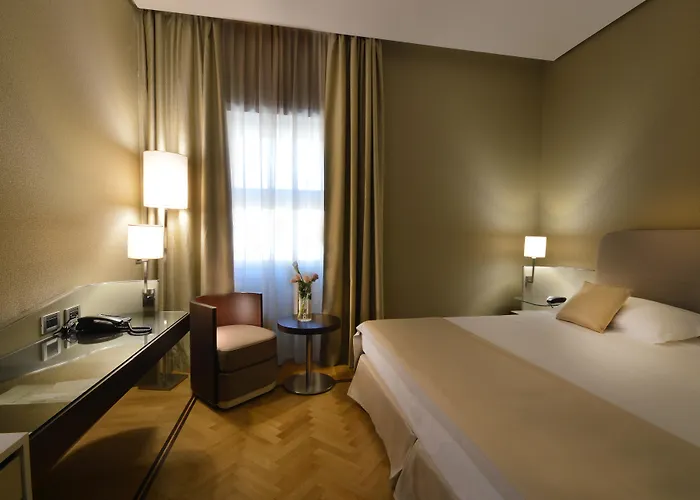 Palazzo Esedra Hotel