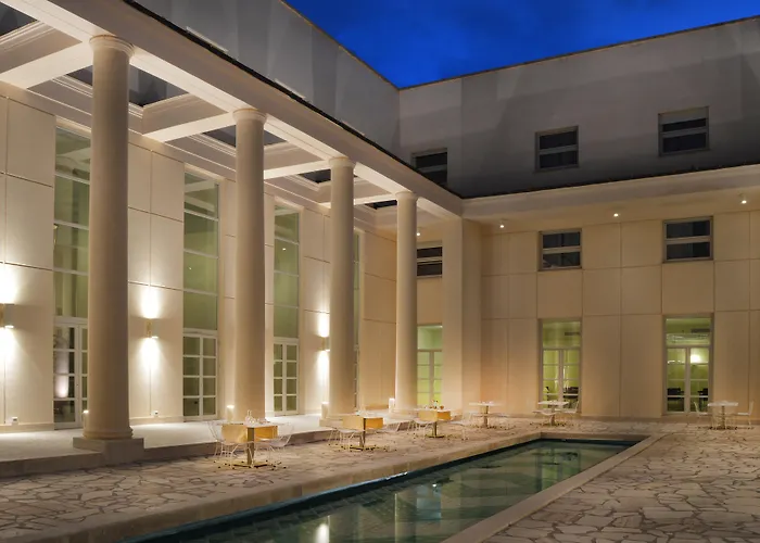 Отель Palazzo Esedra