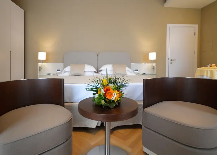 Отель Palazzo Esedra 4*