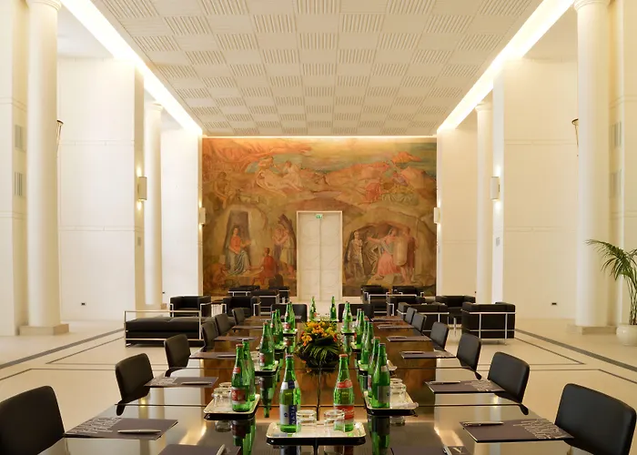 Hotel Palazzo Esedra 4*