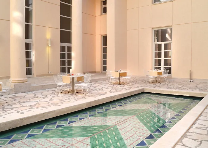 Palazzo Esedra Отель