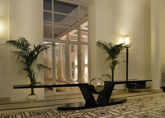 Palazzo Esedra Отель 4*