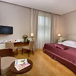 Palazzo Esedra Hotel