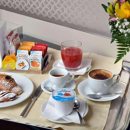 Hotell Palazzo Esedra 4*