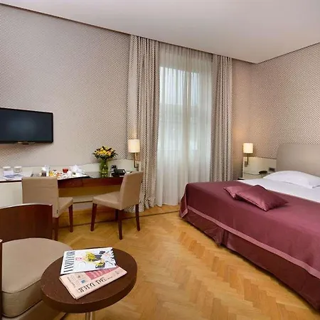 Palazzo Esedra Hotel