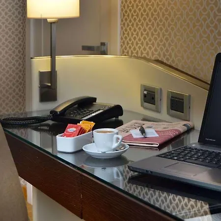 Hotell Palazzo Esedra Neapel