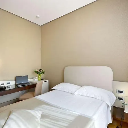 Palazzo Esedra Hotell