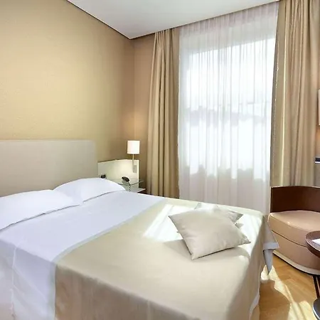 Palazzo Esedra 4*