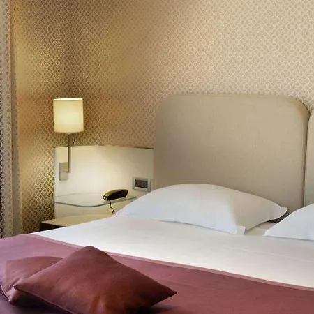 Palazzo Esedra Отель 4*