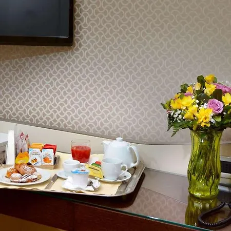 Hotell Palazzo Esedra Neapel