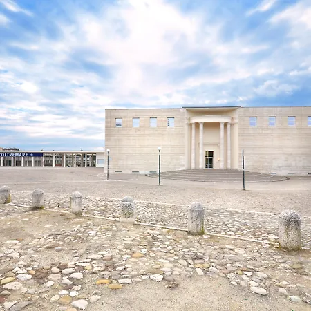 Palazzo Esedra Hotel