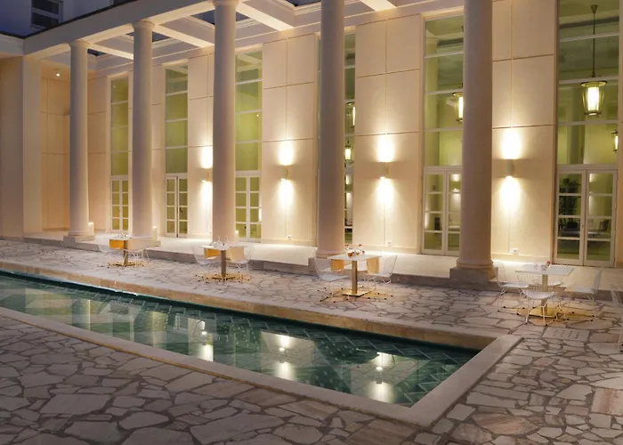 艾瑟达帕拉佐酒店 酒店